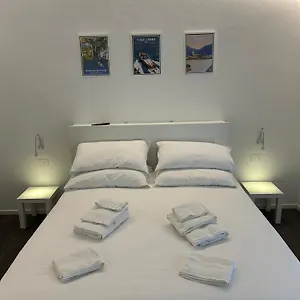 Affittacamere Lake Home Apartments, Lipomo
